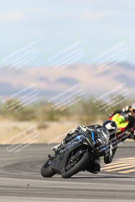 media/Nov-16-2025-Race Pace (Sun) [[8c5fa54630]]/Verified Riders/7-Turn 4 (1155am)/